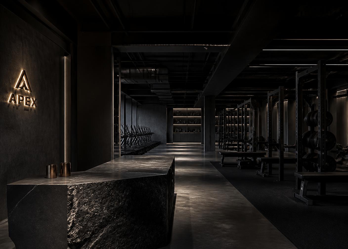 Intérieur épuré et haut de gamme d'un club de sport